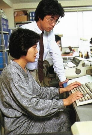 img_50th_top_history_02