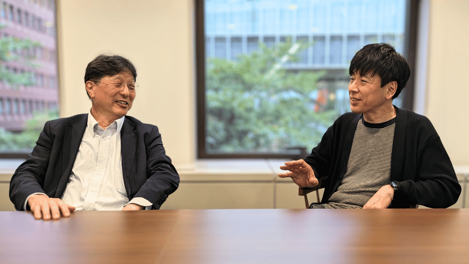 sagawa-and-iwasaki_talk-img